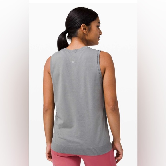 💥PRICE DROP💥 Swiftly Breathe Muscle Tank - Picture 3 of 8